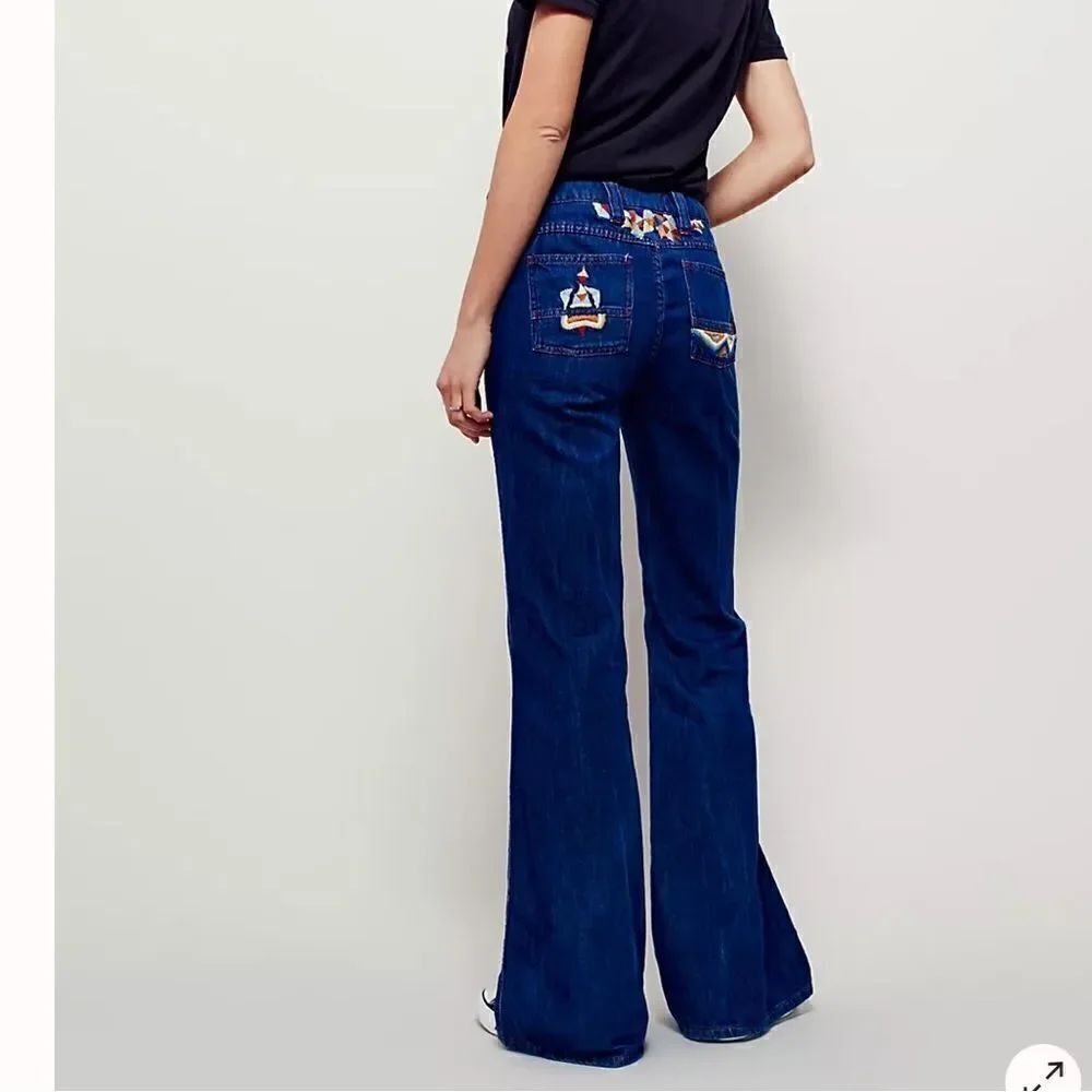 Free People Heartbreaker Embroidered Flare Jeans Size 25